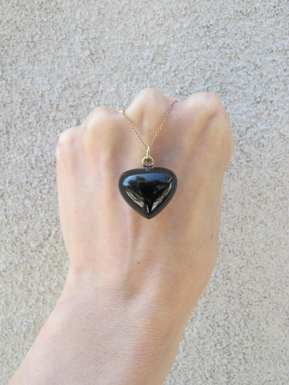 Vintage Carved Black Agate Heart Pendant with 14k… - image 2