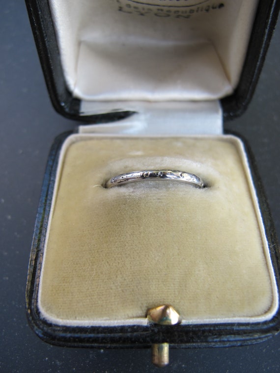 Antique Platinum Art Deco Wedding Band Ring - image 2