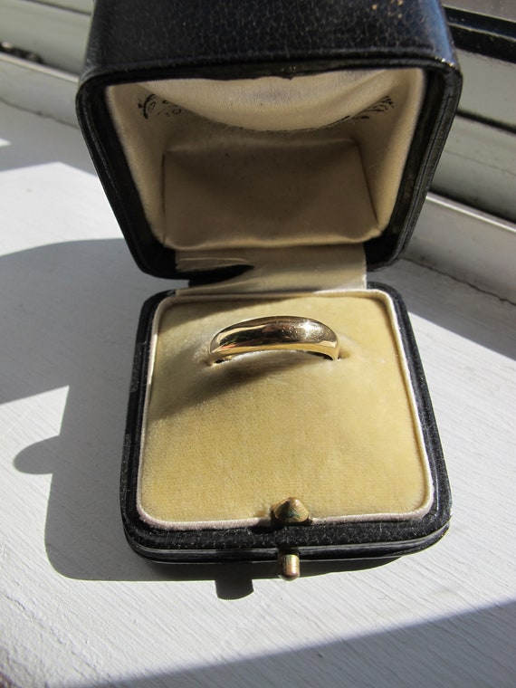 Vintage Polished 18k Yellow Gold Dome Ring