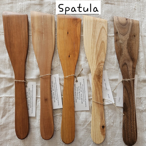 Utensilios de cocina de madera hechos a mano