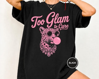 Too Glam To Care Leopard Comfort Colors Shirt, Bubblegum Sunglasses Big Cat Tee, Pinke freche Tiergrafik, Trendy Leopard Tshirt