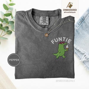 Broderad rolig mosterskjorta - Rolig alligatorskjorta, rolig mosterpresent, rolig mosterskjorta, födelsedagspresent till henne, söt djurtröja