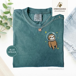 Camiseta de perezoso espacial, camiseta divertida de perezoso bordada, camiseta linda de animal cósmico, camiseta Comfort Colors, regalo para amantes de los perezosos, camiseta linda de animal