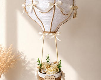 Leuchtender Heißluftballon · Geschenk zur Hochzeit · personalisiert · Geldgeschenk Hochzeit · Ballon mit Blumen · Deko Brautpaar