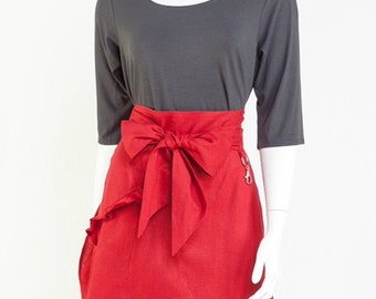 Women’s Red Hostess Apron | Stylish Kitchen Apron with Elegant Design