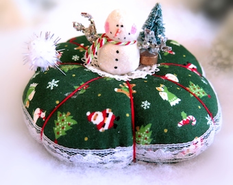 Christmas Pincushion 5 inches Green Red  with Snowman Figure Pin Keep Sewing Pin Cushion Notion Primitive Decoration Soft Sculpture Folk Art