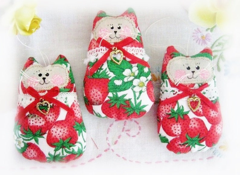 CAT Ornaments, Set of 3 Strawberry Print Ornies Bowl Fillers Primitive Party Favors Decorations Home Decor CharlotteStyle image 1