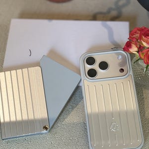 Rimowa iPhone 16 Pro - Etsy