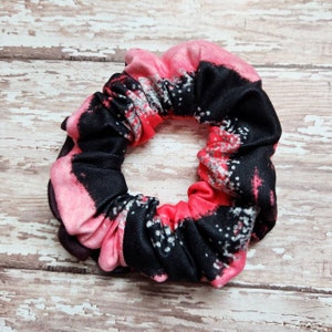 Brushstrokes scrunchies, red scrunchies, black scrunchies, hair ties, hair accessories, gift for girl, gift for teen
