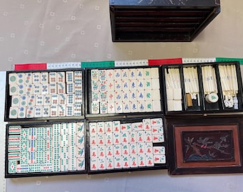 1950年代のヴィンテージ 日本製麻雀牌セット | 2kg (4.4ポンド) | 樹脂