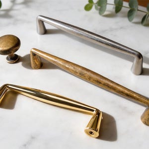 Antique Brass Drawer Pulls/Champagne Gold Knobs Handle/Cabinet Door Handles/Round Knob Dresser/Drawer Knobs /Retro Style Hardware