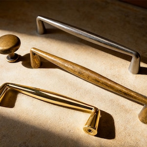 Antique Brass Drawer Pulls/Champagne Gold Knobs Handle/Cabinet Door Handles/Round Knob Dresser/Drawer Knobs /Retro Style Hardware