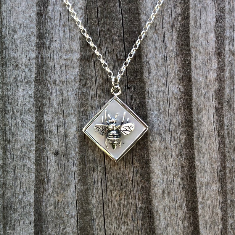 Queen Bee Solid 925 Sterling Silver with Square Mother of Pearl necklace