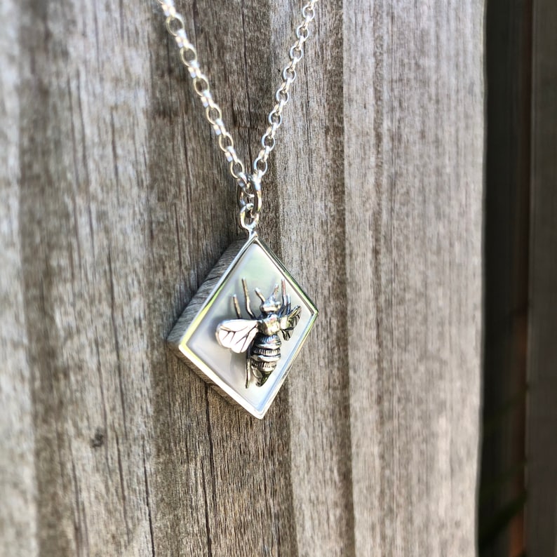 Queen Bee Solid 925 Sterling Silver with Square Mother of Pearl necklace