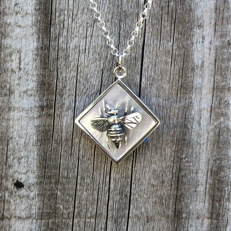 Queen Bee Solid 925 Sterling Silver with Square Mother of Pearl necklace
