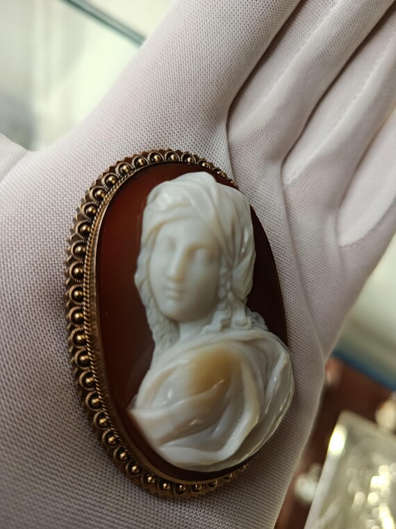 14k Gold Hardstone Cameo Brooch since 1860 View 2
