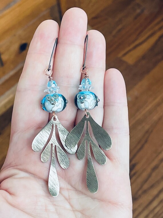 THE ESSENCE OF SPRING - EMBELLISHED CUTE EARRINGS – The Shopping Tree