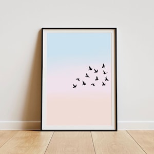 Pastelkleurige luchtdruk met kleurverloop en vliegende vogels - verschillende maten