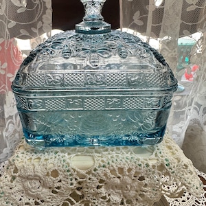 Ice Blue/cornflower Blue Indiana Glass Bee Box - Etsy