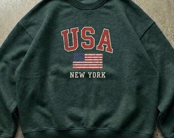 Vintage Style USA New York Grey Sweatshirt, Oversized American Flag Crewneck Pullover, Retro 90s Aesthetic Streetwear Graphic Top for Women
