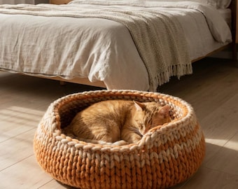 Chunky Crochet Cat Bed Pattern, Modern Pet Bed (PDF)