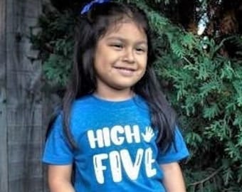 High Five - Camicia per il 5° compleanno - Nome sul retro - Compleanno del bambino - Camicia di compleanno per ragazzo - Camicia di compleanno per ragazza