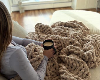 Manta de chenilla gruesa tejida a mano