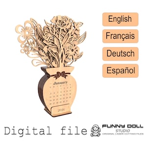 Pode incluir: Um calendário de madeira cortado a laser em forma de vaso com flores. O calendário mostra o mês de janeiro de 2026. As palavras "Digital file" e "Funny Doll Studio" também são visíveis.