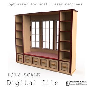 Op de afbeelding: Een houten poppenhuis vensterbank en boekenplankeenheid, ontworpen voor kleine lasermachines. De eenheid heeft een raam met drie ruiten, boekenplanken en lades. De tekst "1/12 SCALE" en "Digital file" zijn zichtbaar.