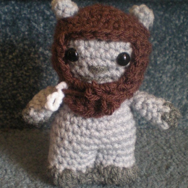 Handgehäkelte Star Wars Ewok Häuptling Chirpa Amigurumi Puppe