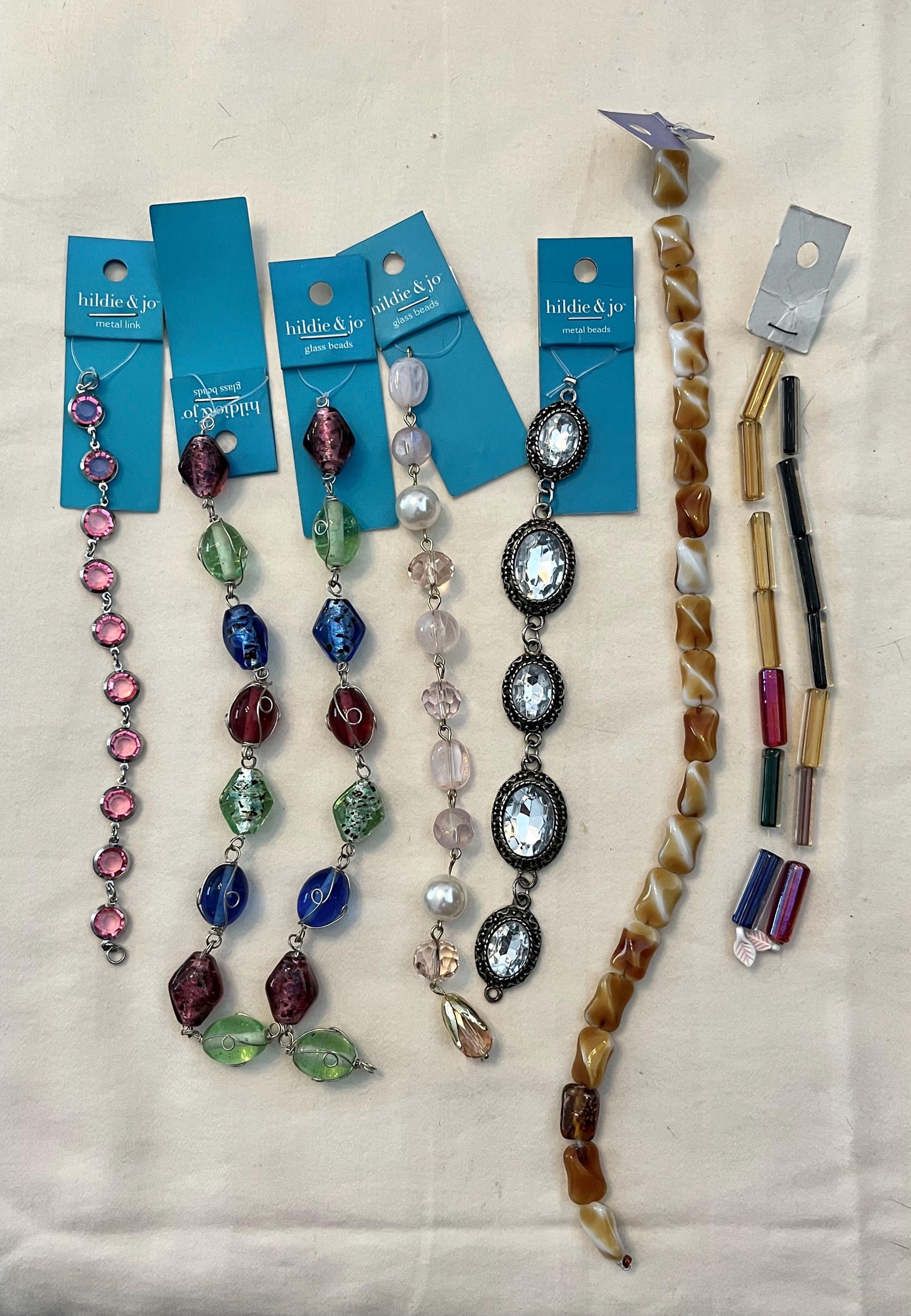 7 Strings Assorted Vintage New Glass Vintage Beads Hildie