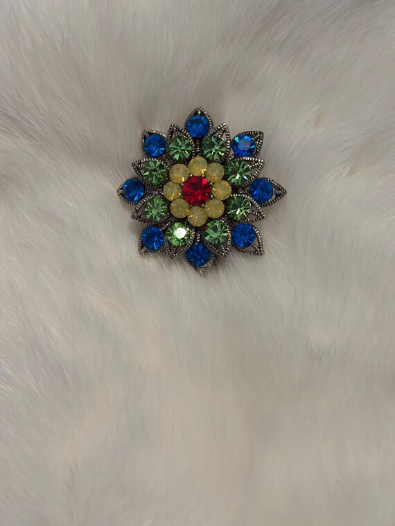 Flower Rhinestone Brooch - image 3