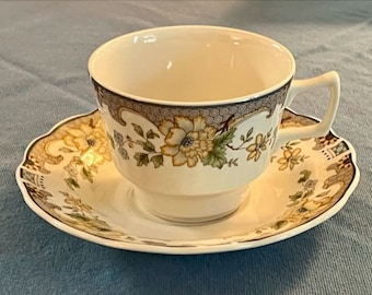 Royal Doulton Temple Garden Cup Saucer The Majestic Collection Total of 12 Sets