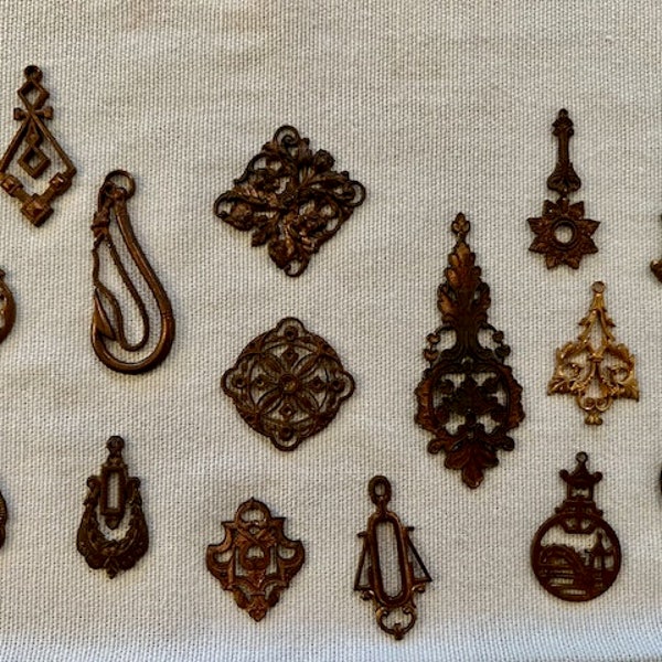 Vintage: Embossed Pressed Copper Metal Jewelry Assemblage Findings Pieces Lot of 14
