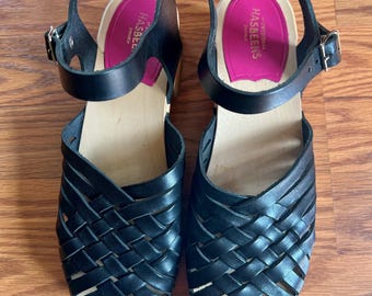 Swedish Hasbeens Black Braided Peep Toe Wooden Clogs Sandals Size 39 8 8.5