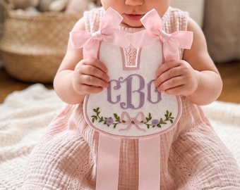 Embroidered Princess Bow Holder for Baby Girl, Personalized Hair Bow Organizer, Cute Nursery Decor, Toddler Girl Gift, Custom Ribbon Holder