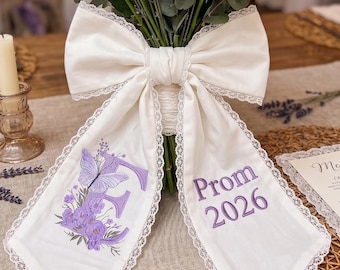 Regalo de graduación para ella 2026, ramo personalizado con lazo y cinta, monograma bordado a medida, estilo coqueta lavanda.