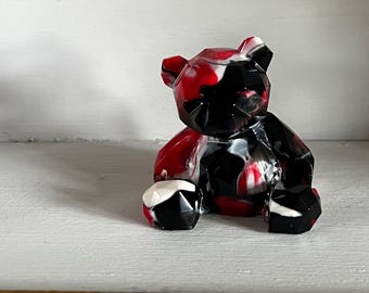 orsetto in resina con effetto cristallo nero, rosso e bianco