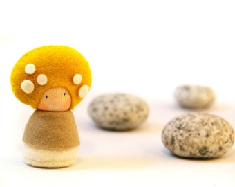 Mosa - Small felt mushroom doll, Baby Waldorf Doll, Organic toy, Eco friendly toy