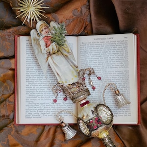 Victorian Christmas Tree Topper with Angel | OLD WORLD CHRISTMAS