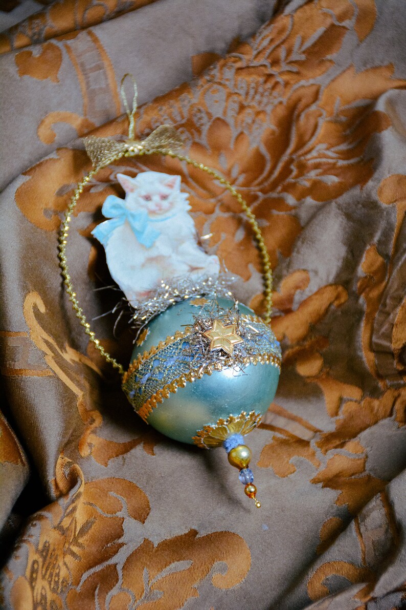Cat Christmas Ornament, Victorian Cat Christmas Bauble, Cat Christmas