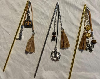 Haarstab mit mehreren Anhängern