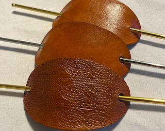 Mittel Sattel Tan Leder Haarnadel