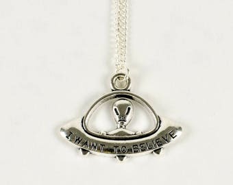 I want to Believe Necklace