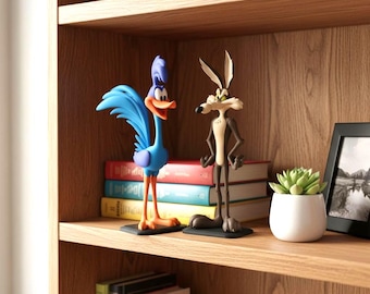 Wile E. Inspired Coyote Figurine | 3D Printed Cartoon Collectible Statue | Retro Animation Decor