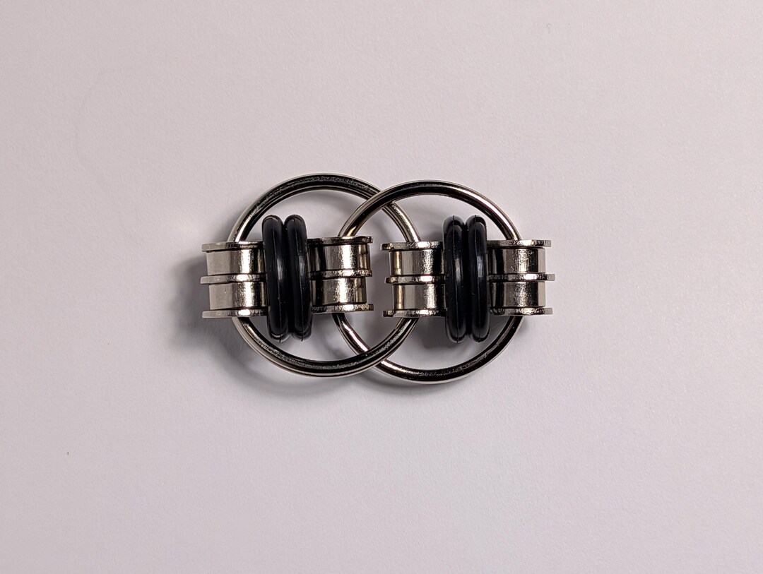 The Double Dip Flippy Chain Fidget Toy / Bicycle Chain Silent Office ...