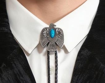 Handgefertigte Vintage Bolokrawatte mit Türkisstein und Thunderbird, Western Cowboy Bolokrawatte Krawatte, Lederhochzeitskette für Herren Damen