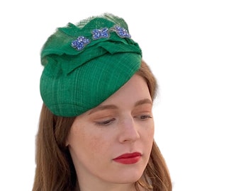 formal emerald green summer hat for women,  green occasion hat,Royal Ascot dress hat, mother of the bride,