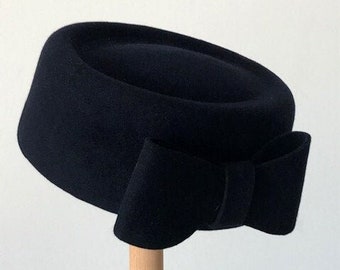 navy pillbox hat/ formal 60s hat for women/ fur felt funeral hat/ couture occasion hat/ 50s hat/ occasion hat UK