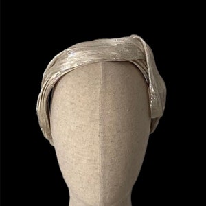 opaska damska srebrna na specjalne okazje/opaska damska na włosy/opaska okazjonalna w Wielkiej Brytanii/elegancka opaska na dzień wyścigów/elegancki turban wyprodukowano w Izraelu